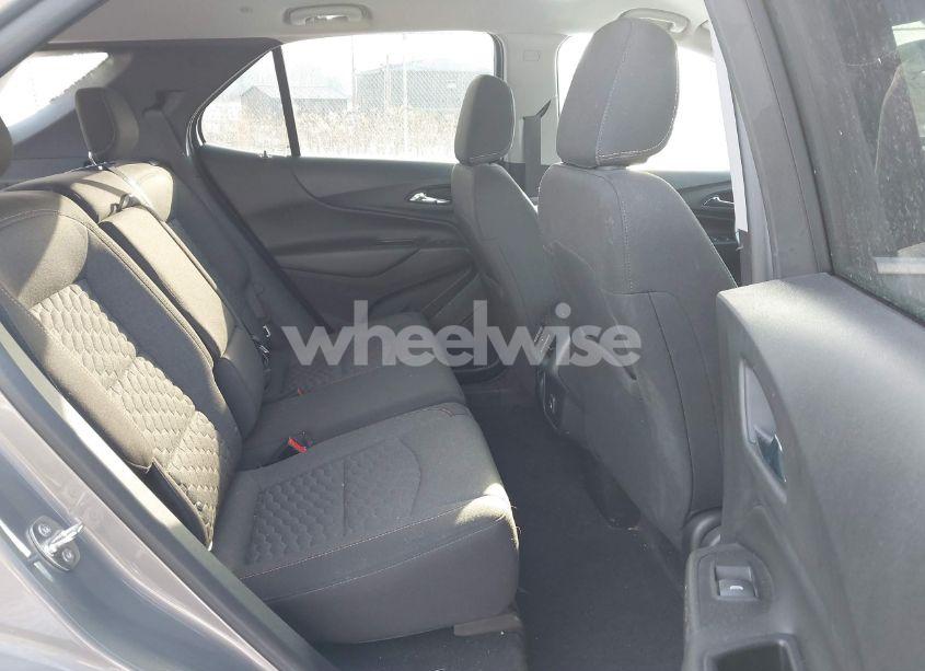 Photo 8 of 2019 Chevrolet Equinox LT (VIN 3GNAXUEV0KS553729)