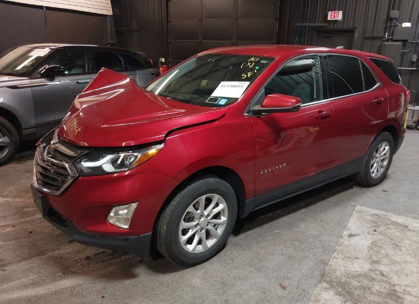 Photo 2 of 2019 Chevrolet Equinox LT (VIN 3GNAXUEV0KS616036)