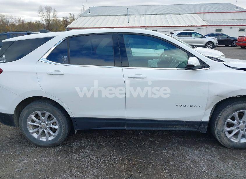 Photo 13 of 2019 Chevrolet Equinox LT (VIN 3GNAXUEV0KS674762)
