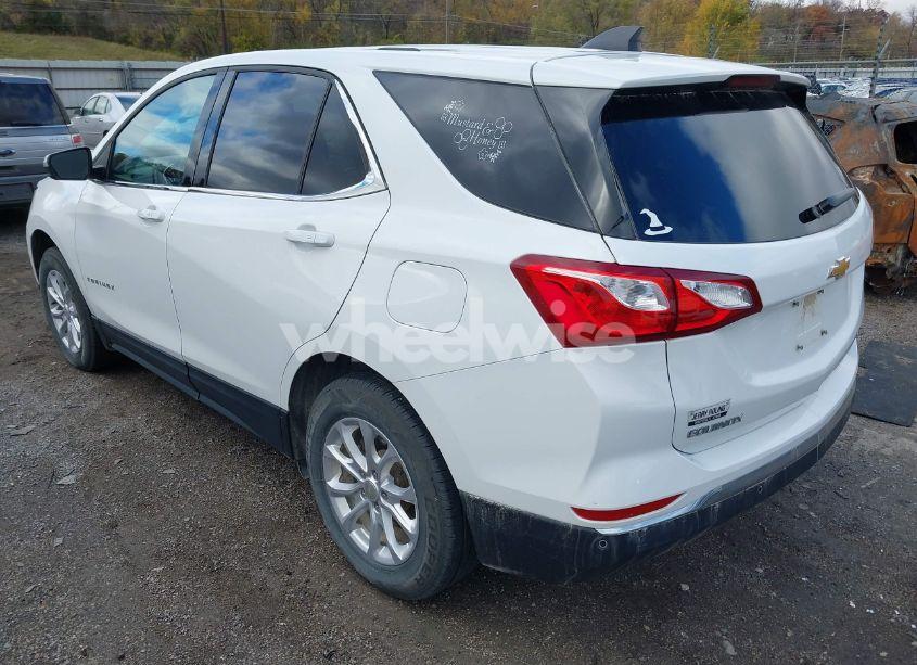 Photo 3 of 2019 Chevrolet Equinox LT (VIN 3GNAXUEV0KS674762)