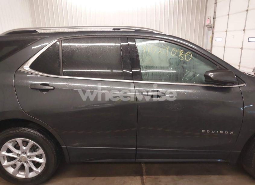 Photo 13 of 2020 Chevrolet Equinox AWD LT 1.5L TURBO (VIN 3GNAXUEV0LS613025)