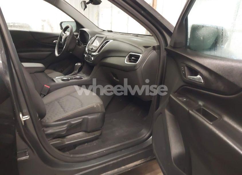 Photo 5 of 2020 Chevrolet Equinox AWD LT 1.5L TURBO (VIN 3GNAXUEV0LS613025)