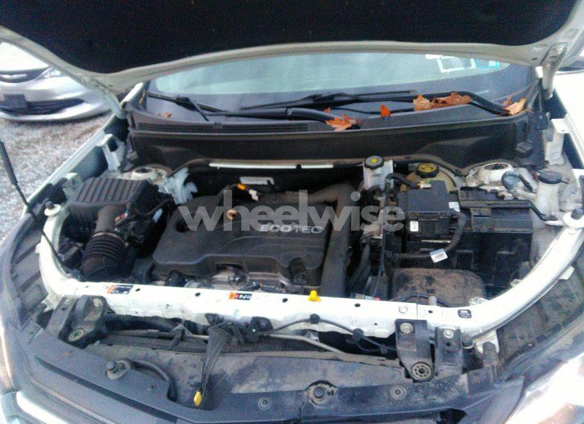 Photo 10 of 2021 Chevrolet Equinox AWD LT (VIN 3GNAXUEV0MS136453)