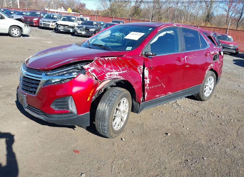 Photo 2 of 2022 Chevrolet Equinox AWD LT (VIN 3GNAXUEV0NL124900)
