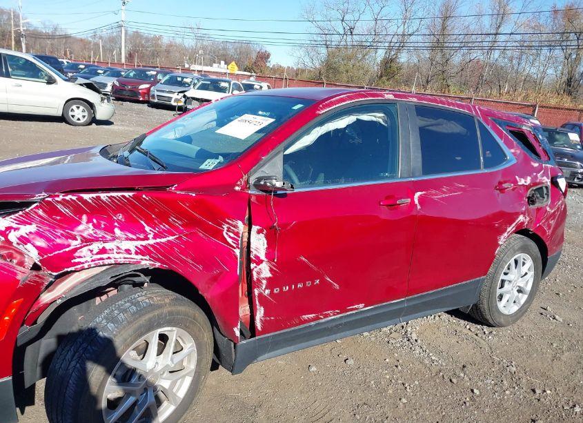 Photo 6 of 2022 Chevrolet Equinox AWD LT (VIN 3GNAXUEV0NL124900)