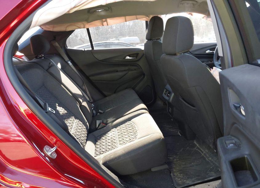 Photo 8 of 2022 Chevrolet Equinox AWD LT (VIN 3GNAXUEV0NL124900)