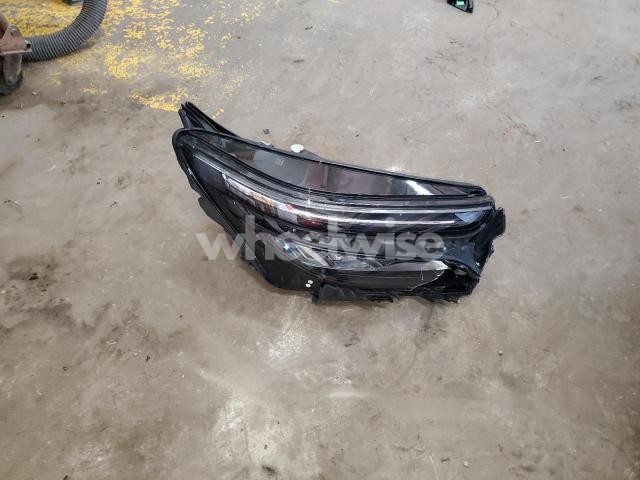 Photo 3 of 2022 CHEVROLET EQUINOX LT (VIN 3GNAXUEV0NL237133)