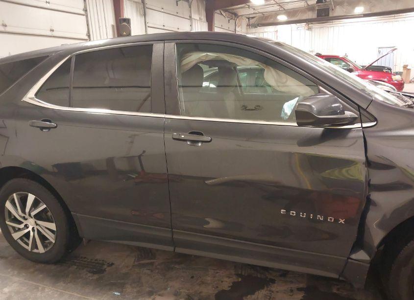 Photo 14 of 2022 Chevrolet Equinox AWD LT (VIN 3GNAXUEV0NS233654)
