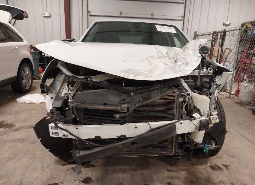 Photo 13 of 2019 Chevrolet Equinox LT (VIN 3GNAXUEV1KL207697)