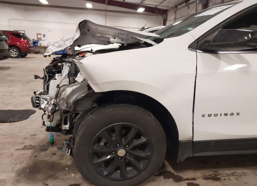 Photo 6 of 2019 Chevrolet Equinox LT (VIN 3GNAXUEV1KL207697)