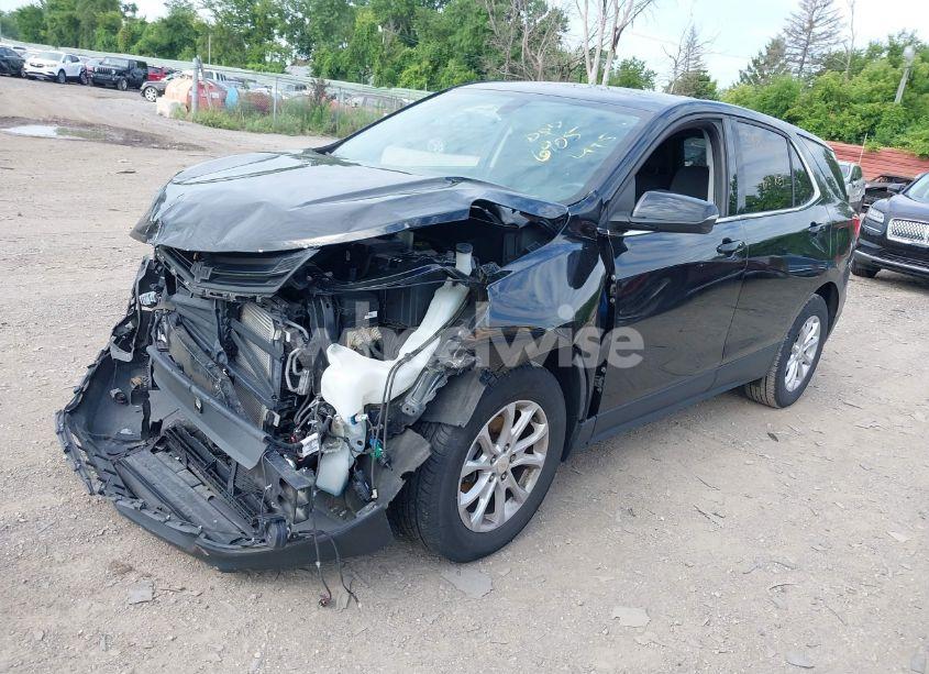 Photo 2 of 2019 Chevrolet Equinox LT (VIN 3GNAXUEV1KL246905)