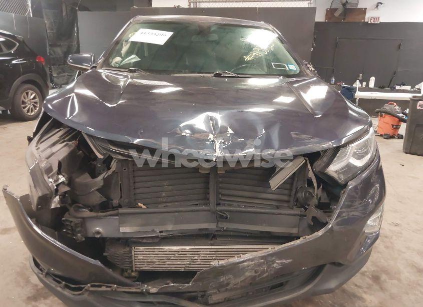 Photo 6 of 2019 Chevrolet Equinox LT (VIN 3GNAXUEV1KL286305)