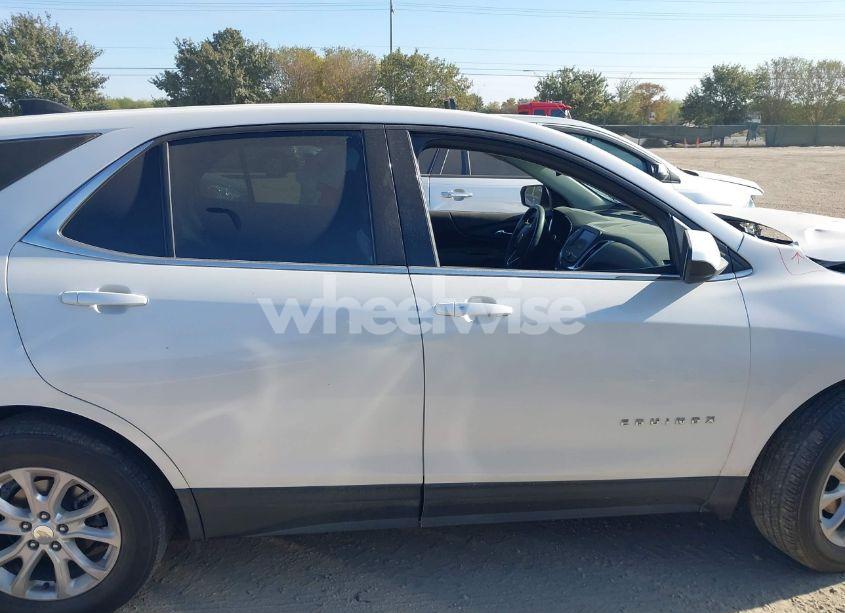 Photo 13 of 2020 Chevrolet Equinox AWD LT 1.5L TURBO (VIN 3GNAXUEV1LL147311)