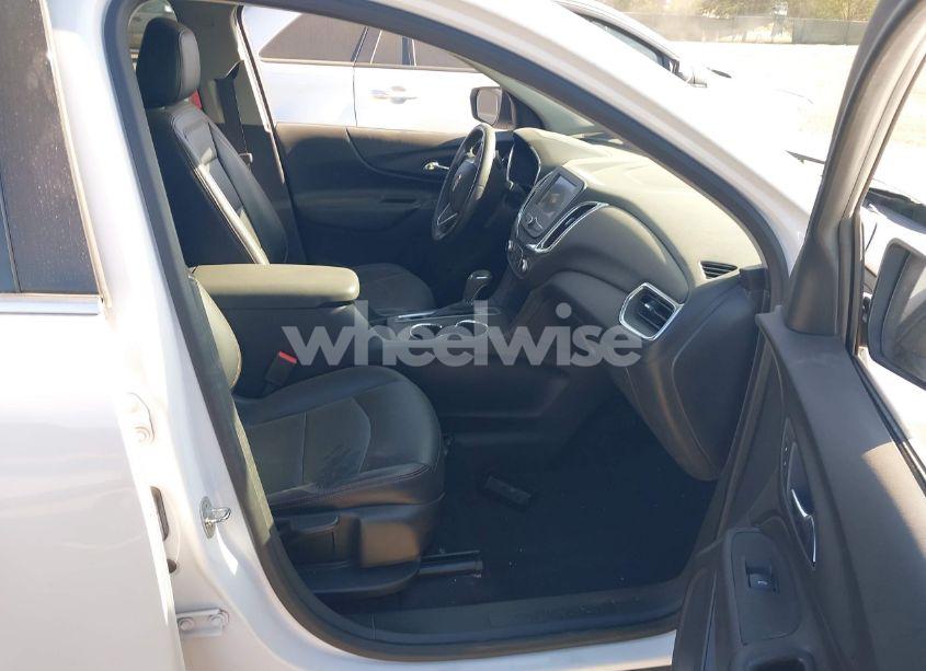 Photo 5 of 2020 Chevrolet Equinox AWD LT 1.5L TURBO (VIN 3GNAXUEV1LL147311)