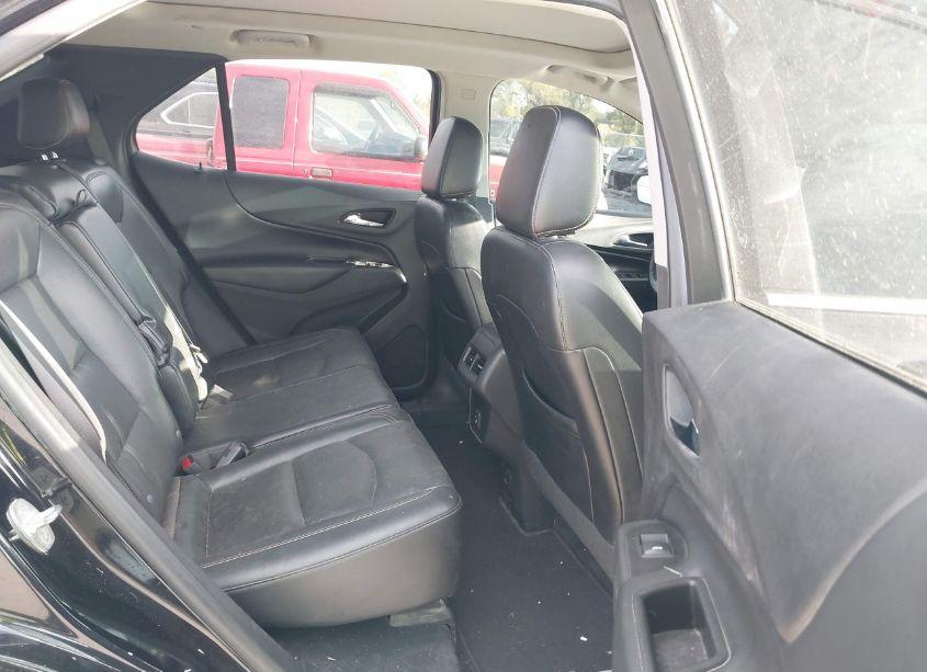 Photo 8 of 2021 Chevrolet Equinox AWD LT (VIN 3GNAXUEV1ML303817)
