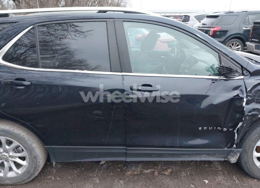 Photo 13 of 2021 Chevrolet Equinox AWD LT (VIN 3GNAXUEV1MS114591)