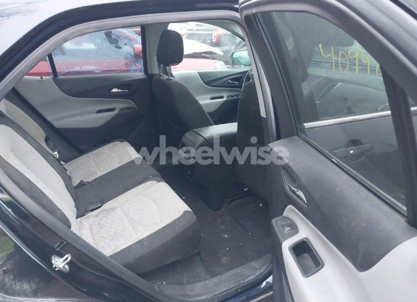 Photo 8 of 2021 Chevrolet Equinox AWD LT (VIN 3GNAXUEV1MS114591)