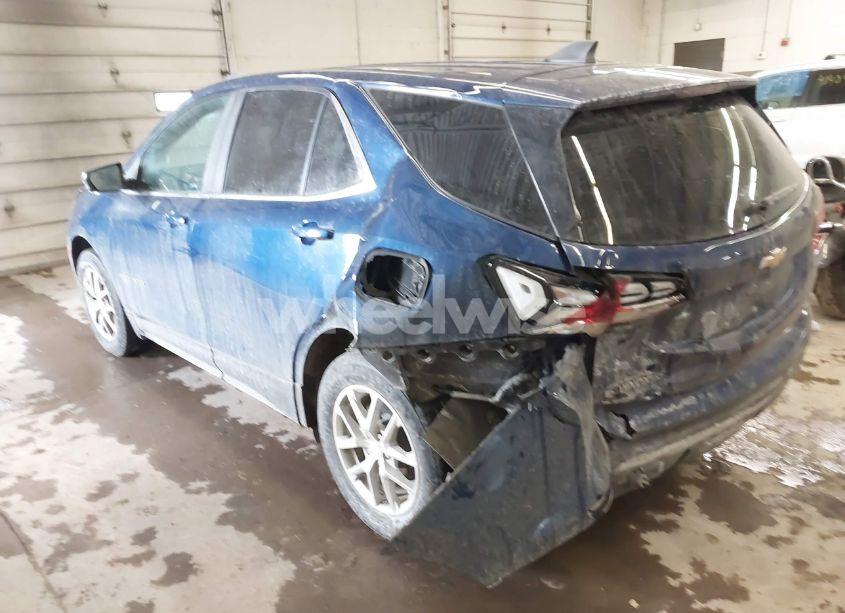 Photo 3 of 2022 Chevrolet Equinox AWD LT (VIN 3GNAXUEV1NL102243)