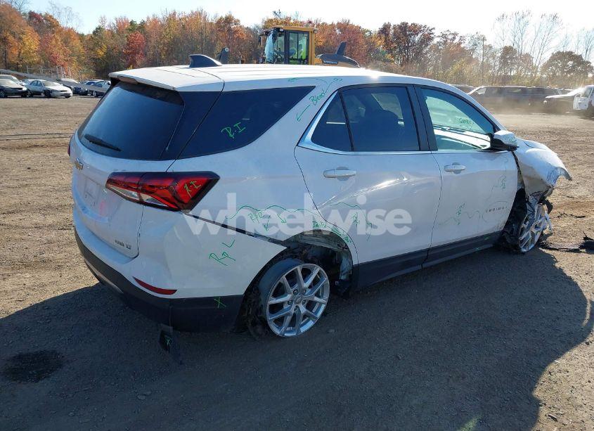 Photo 18 of 2022 Chevrolet Equinox AWD LT (VIN 3GNAXUEV1NL241594)