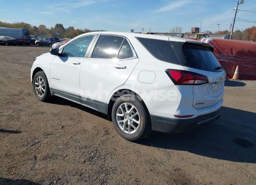 Photo 3 of 2022 Chevrolet Equinox AWD LT (VIN 3GNAXUEV1NL241594)