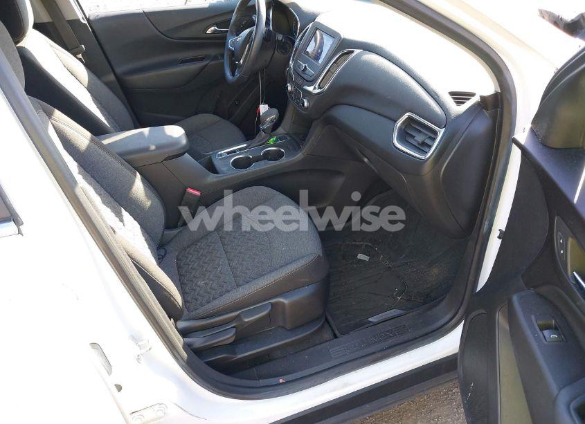 Photo 5 of 2022 Chevrolet Equinox AWD LT (VIN 3GNAXUEV1NL241594)