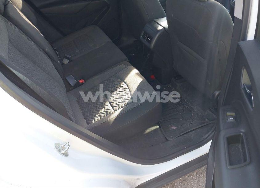 Photo 8 of 2022 Chevrolet Equinox AWD LT (VIN 3GNAXUEV1NL241594)