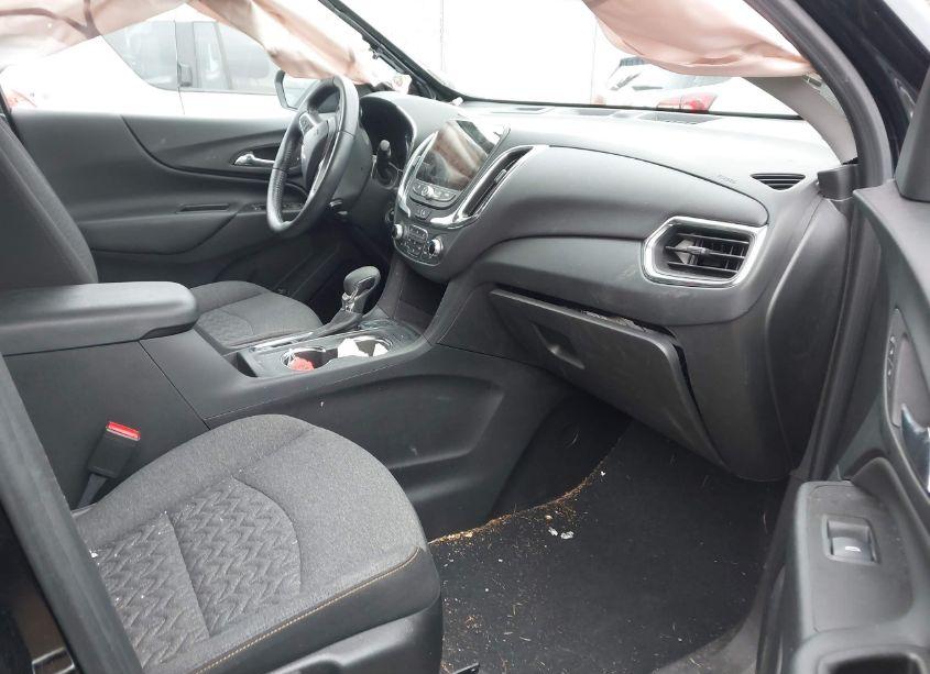 Photo 5 of 2022 Chevrolet Equinox AWD LT (VIN 3GNAXUEV1NL243295)