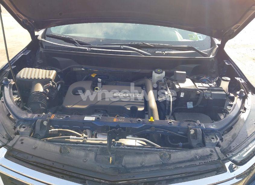 Photo 10 of 2022 Chevrolet Equinox AWD LT (VIN 3GNAXUEV1NL313538)