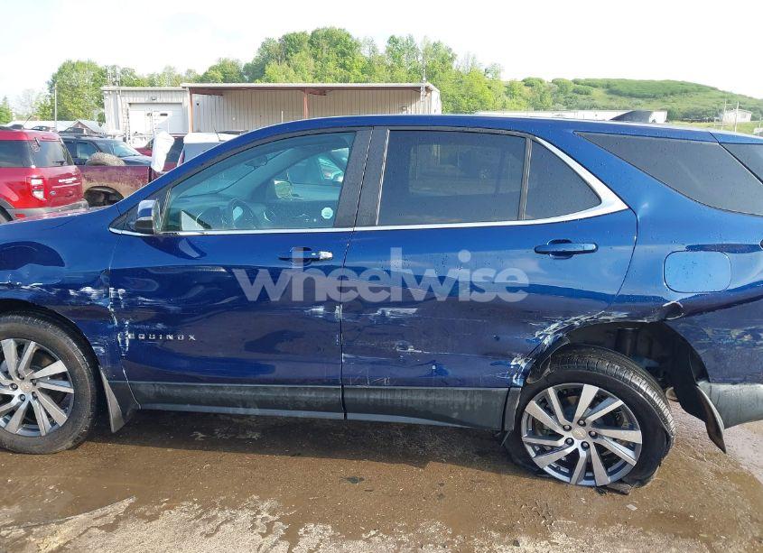 Photo 14 of 2022 Chevrolet Equinox AWD LT (VIN 3GNAXUEV1NL313538)