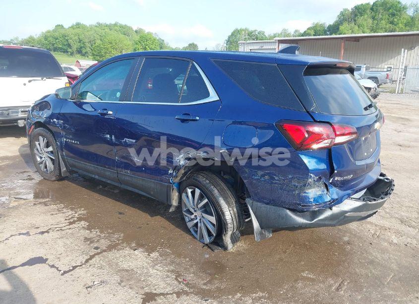 Photo 3 of 2022 Chevrolet Equinox AWD LT (VIN 3GNAXUEV1NL313538)