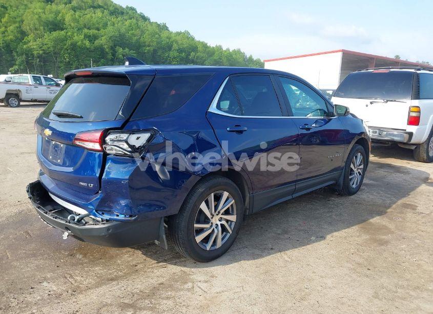 Photo 4 of 2022 Chevrolet Equinox AWD LT (VIN 3GNAXUEV1NL313538)