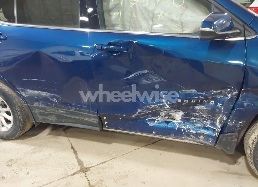 Photo 6 of 2019 Chevrolet Equinox LT (VIN 3GNAXUEV2KL161703)