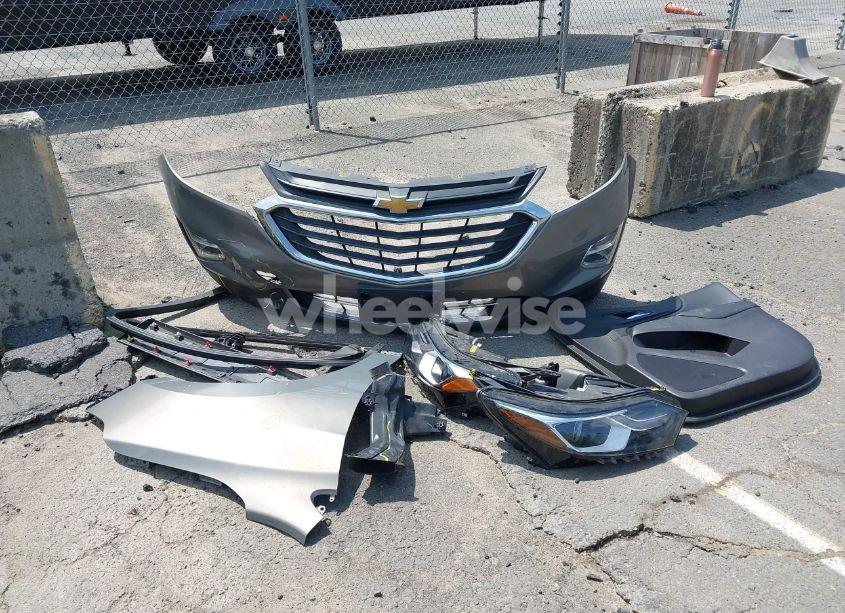 Photo 12 of 2019 Chevrolet Equinox LT (VIN 3GNAXUEV2KS519968)