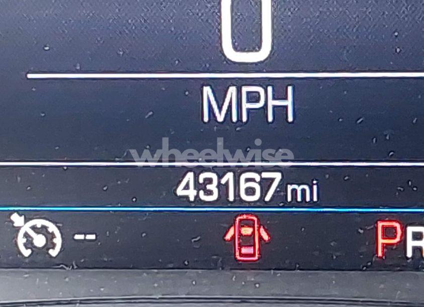 Photo 16 of 2019 Chevrolet Equinox LT (VIN 3GNAXUEV2KS519968)