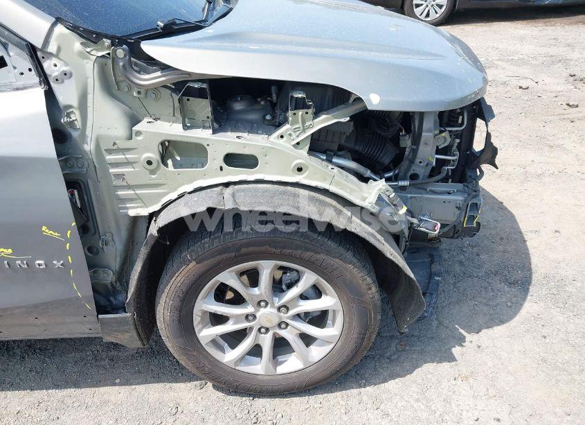 Photo 18 of 2019 Chevrolet Equinox LT (VIN 3GNAXUEV2KS519968)