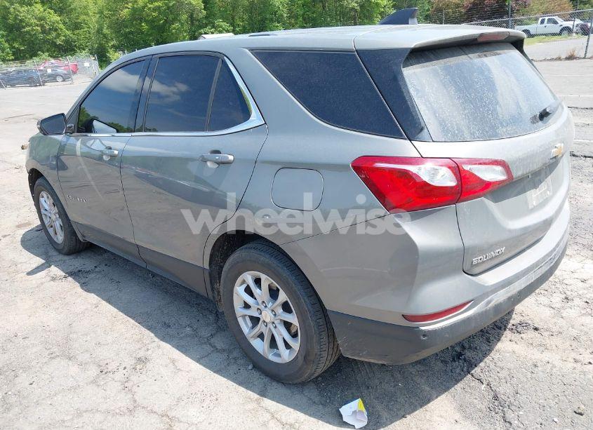 Photo 3 of 2019 Chevrolet Equinox LT (VIN 3GNAXUEV2KS519968)