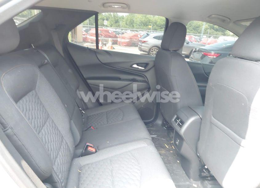 Photo 8 of 2019 Chevrolet Equinox LT (VIN 3GNAXUEV2KS519968)