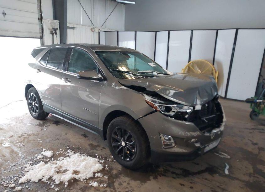 2019 Chevrolet Equinox LT (VIN 3GNAXUEV2KS545373) main photo