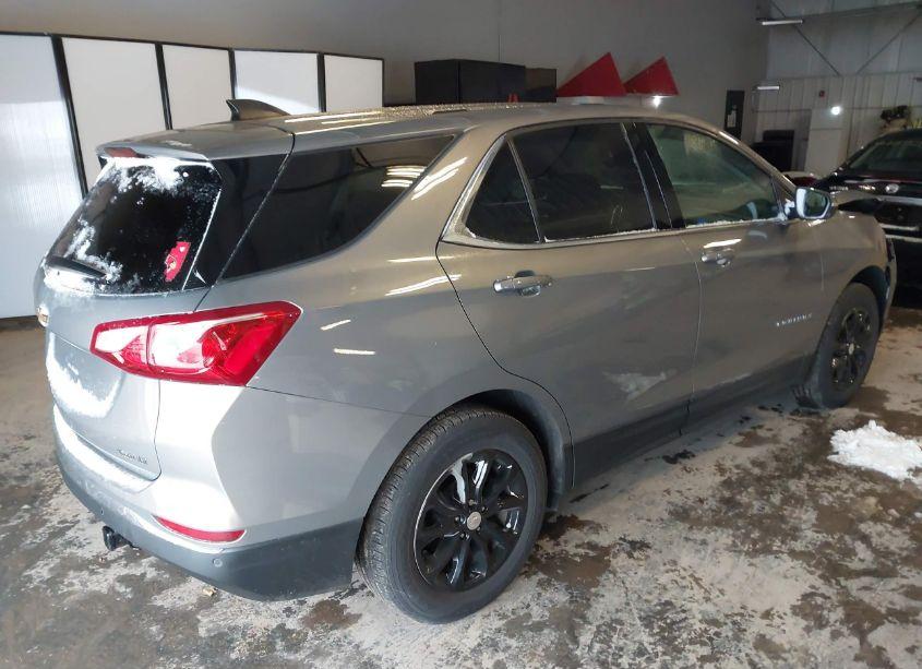 Photo 4 of 2019 Chevrolet Equinox LT (VIN 3GNAXUEV2KS545373)