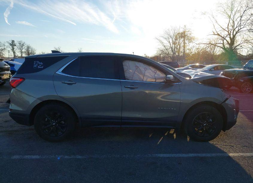 Photo 14 of 2019 Chevrolet Equinox LT (VIN 3GNAXUEV2KS554798)