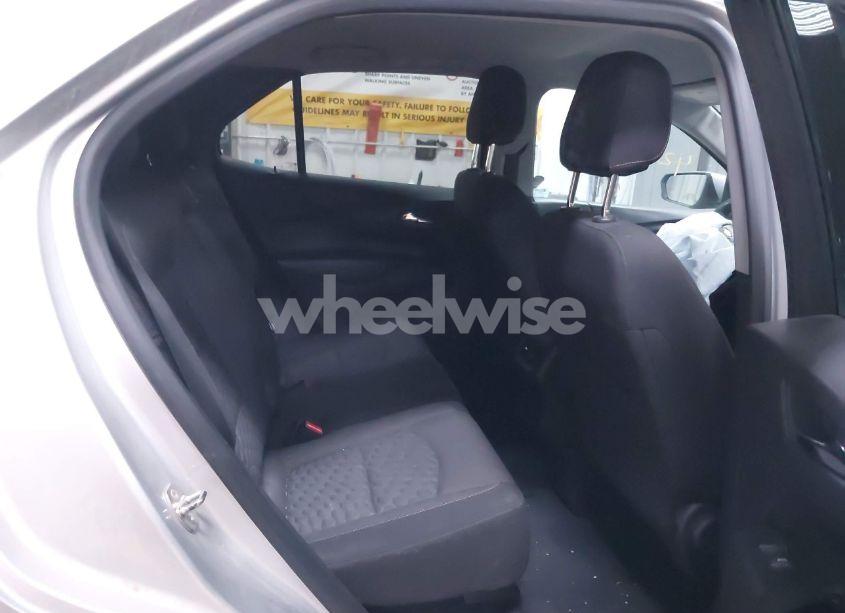 Photo 8 of 2019 Chevrolet Equinox LT (VIN 3GNAXUEV2KS575604)