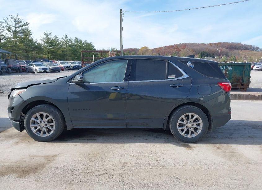 Photo 14 of 2019 Chevrolet Equinox LT (VIN 3GNAXUEV2KS680742)