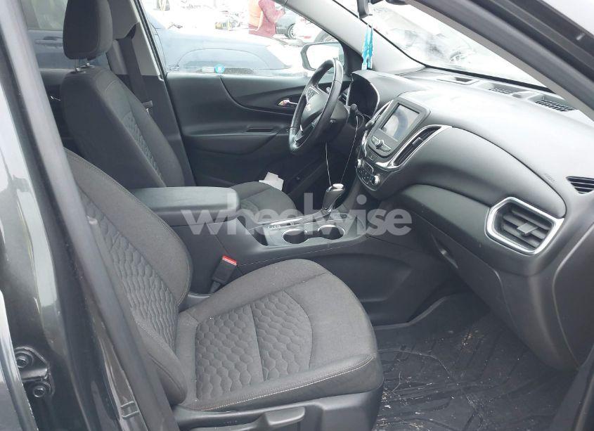 Photo 5 of 2020 Chevrolet Equinox AWD LT 1.5L TURBO (VIN 3GNAXUEV2LS620106)