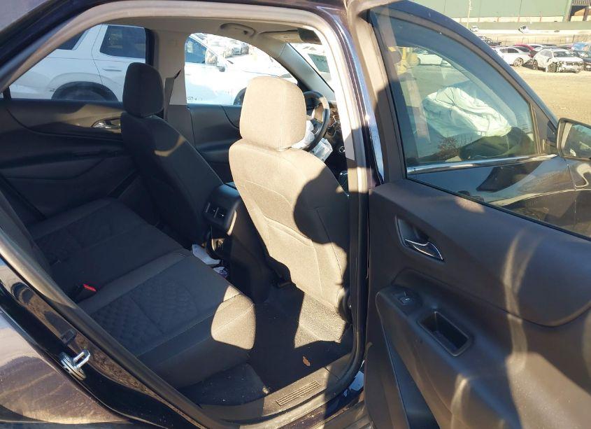 Photo 8 of 2020 Chevrolet Equinox AWD LT 1.5L TURBO (VIN 3GNAXUEV2LS681200)