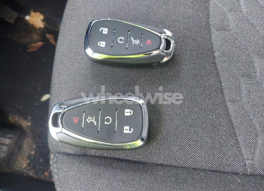 Photo 11 of 2021 Chevrolet Equinox AWD LT (VIN 3GNAXUEV2ML379837)