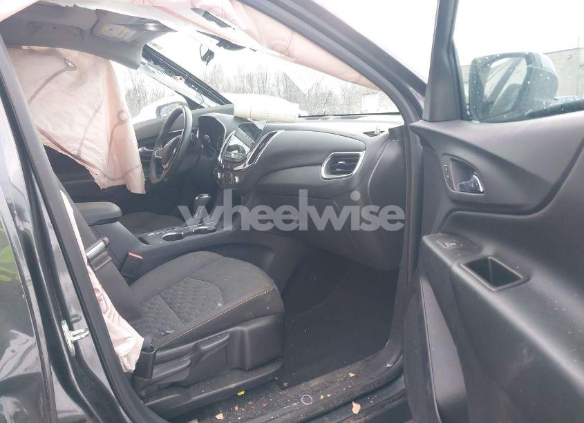Photo 5 of 2021 Chevrolet Equinox AWD LT (VIN 3GNAXUEV2ML379837)