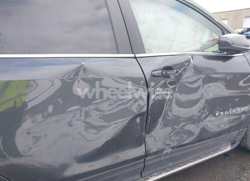 Photo 6 of 2021 Chevrolet Equinox AWD LT (VIN 3GNAXUEV2ML379837)