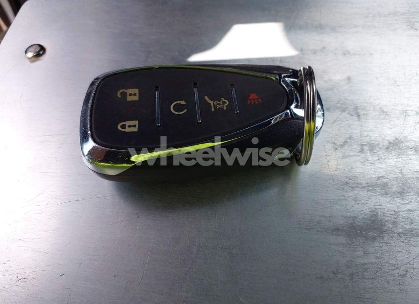 Photo 11 of 2021 Chevrolet Equinox AWD LT (VIN 3GNAXUEV2MS118777)