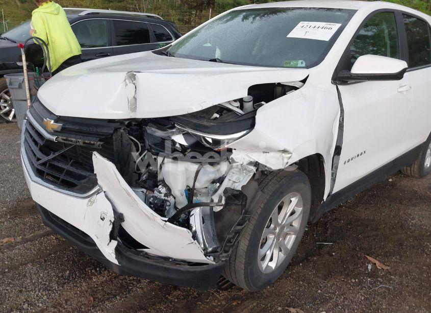 Photo 6 of 2021 Chevrolet Equinox AWD LT (VIN 3GNAXUEV2MS118777)