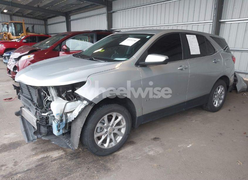 Photo 2 of 2021 Chevrolet Equinox AWD LT (VIN 3GNAXUEV2MS132372)